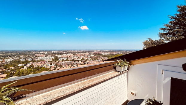 Attic Persichetto With Stunning View of Bologna - Foto 3, Habitación