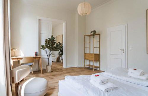 STAYLIGHT Exklusive Jugendstil-Residenz im Philosophenviertel - privater Parkplatz - Balkon - Foto 4