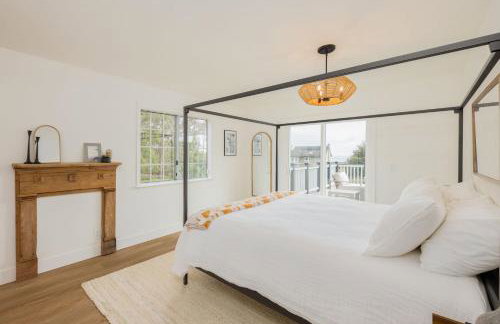 Seaside Home Modern Retreat with Breathtaking Views and Beachside Charm - Foto 31