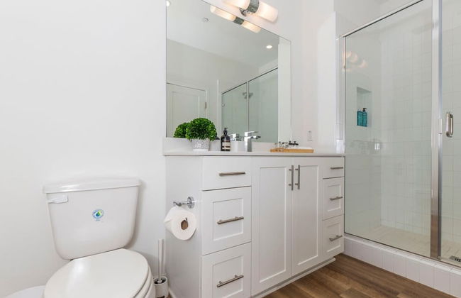 Private Bedroom With Bathroom Central Location - Foto 3