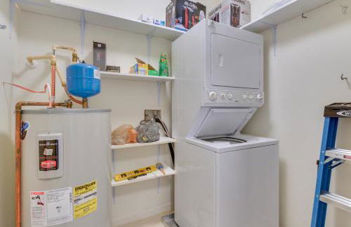 4 Mi to Beaches Luxe Coastal Resort Condo - Foto 21