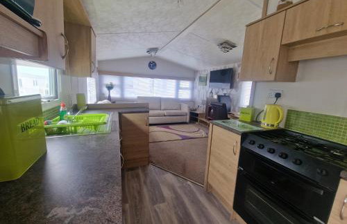 Lodge Sleeps 4 - Pet Friendly with Private Parking - Foto 8