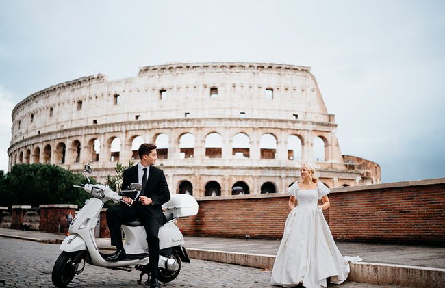 Wedding Honeymoon Photoshoot in Rome - Photo 31