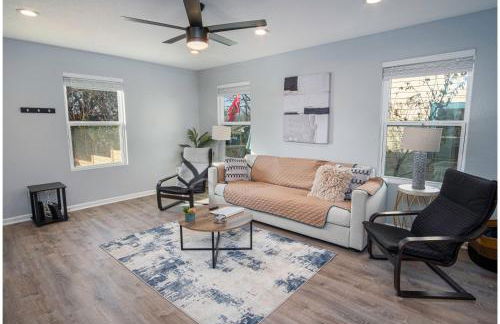 Adorable 4BR 2BA Close to Riverwalk and Downtown - Foto 8