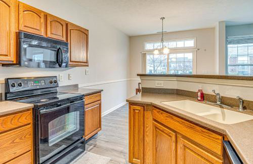 Close to Main Street Townhome in Zionsville - Foto 8