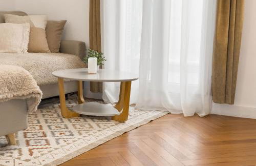 Central Studio - Bright & Modern - Private Terrace - AirCon - Near Train & Beach - Foto 31