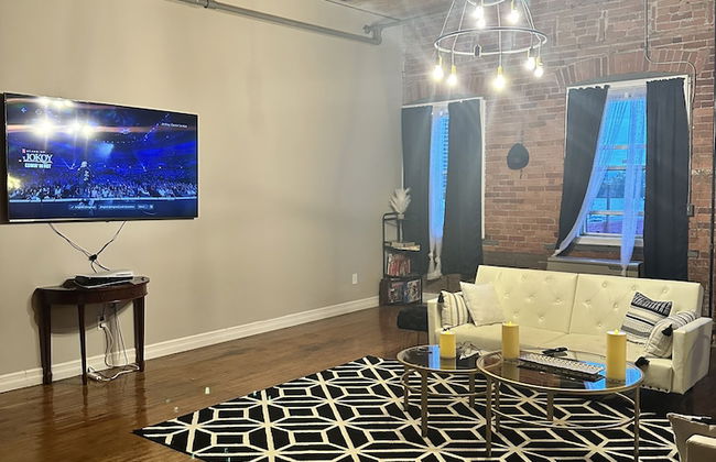 Queen G Investments 1 Bedroom Apts by RedAwning - Foto 29