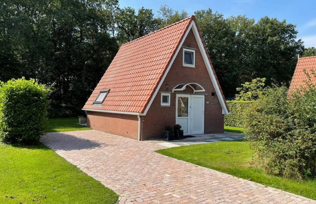 Holiday House in Friesland With Garden - Foto 1