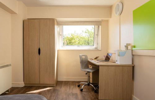 John Lester and Eddie Colman Courts in Salford - Foto 51