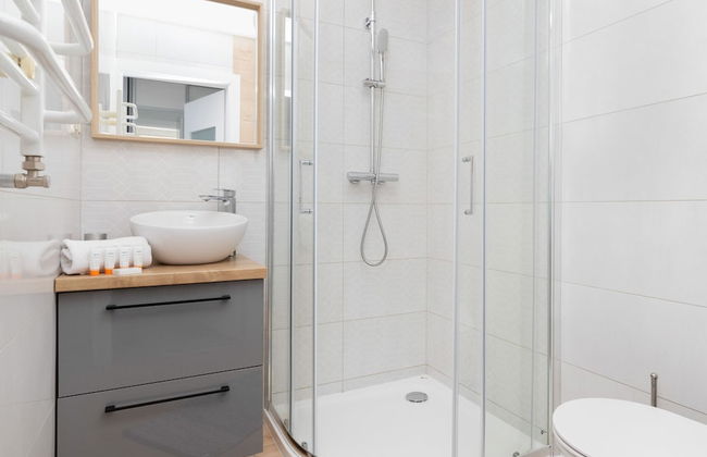 Bright Apartment in Debki by Renters - Photo 22