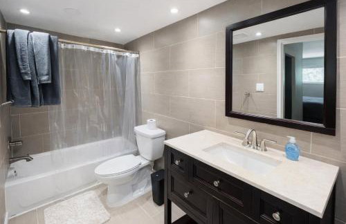 Modern 2BR2BA Extended Stay Discounts - Foto 11