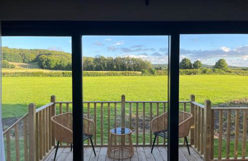 Unbox at Poplar Tree - Photo 9