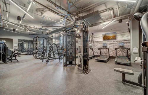 Iconic Nike Studio & Romantic Canopy Glow - Foto 6