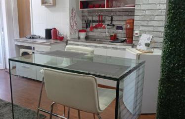 APTO COM VARANDA - 5KM DO AEROPORTO BSB - Nucleo Bandeirante - Foto 8