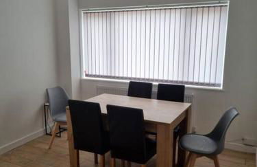 5 bedroom house - Cheshire Oaks - Photo 15