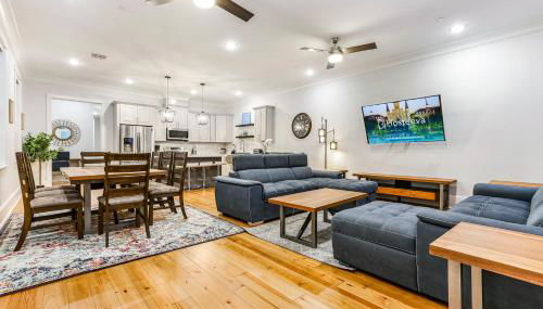 5BR with Pool - Great for Families - Near Everything - Foto 2