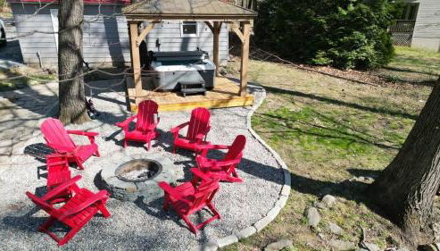 Cabin w River Access Fire Pit Grill WiFi & More - Foto 5