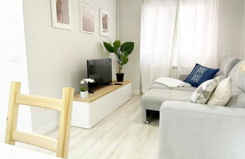 Rastro, Plaza Mayor and Madrid Río - Photo 55