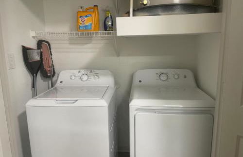 Convenient Spacious 2Bed 2Bath - Foto 18