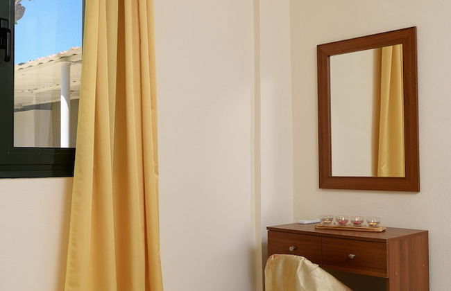 Petrakis Maisonette Near The Sea - Photo 6