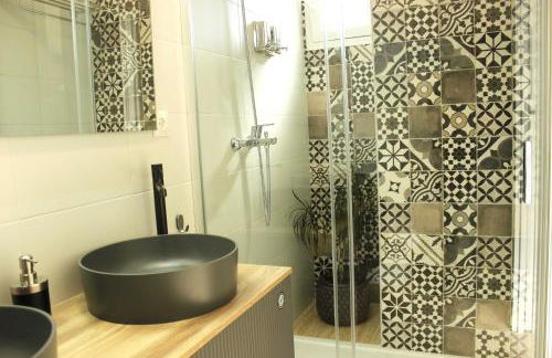 Nuevo Estudio moderno, agradable y cómodo - Foto 14