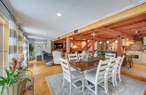 Dreamy Alpine Cabin with Hot Tub, Fireplace and More! - Foto 7