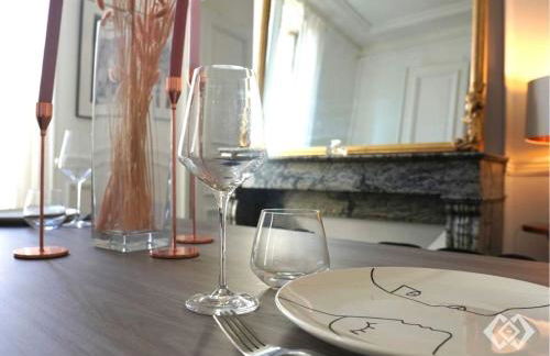 Élégant appartement haussmannien en hypercentre - Foto 20