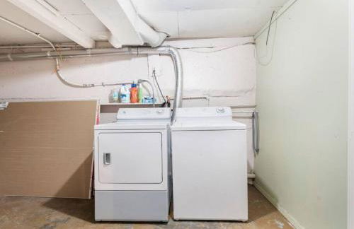 The Auric Door Inn on N Mississippi - Photo 24