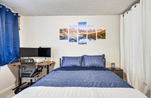 Lake Oswego Condo with Balcony, 3 Mi to the Water! - Foto 14