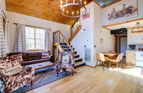 Modern-Rustic Love Cabin in Cosby Deck and Grill - Foto 1