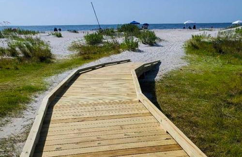 Beach cottage with private pool & spa, ocean views, & shared pool access - Foto 31