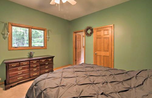 Spacious Lakefront Home with Patio and Boat Dock! - Foto 19