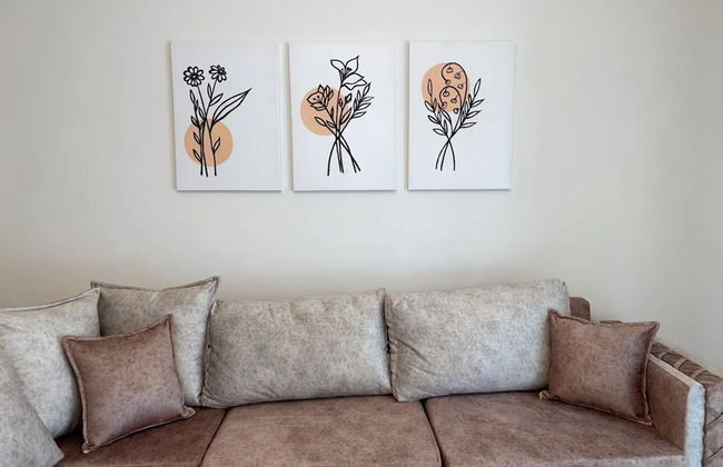 Brand New City Center Apartment - Photo 5