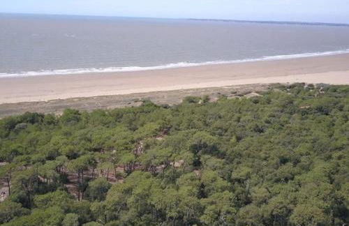 Appartement neuf 62 m², 5 couchages, à 250 m de la plage - balcon, jardin privé, et parking inclus - FR-1-364-111 - Foto 8