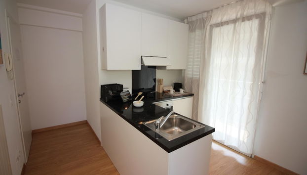 Santi Apartment Few Min From Lake - Foto 3, Habitación