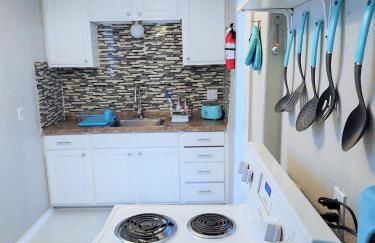 Experience Galveston- Only 1 Block to Beach & Pleasure Pier- 2BED 2Bath-6Beds-7 Minutes to Cruise Port-CasaAzul-2605A- - Foto 22