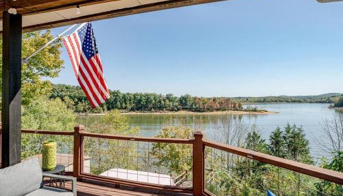 Cozy Lakefront Holiday Getaway! - Foto 1