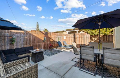 Dog Friendly Home Near the Beach with Grill, Fire Pit, Enclosed Backyard - Foto 50