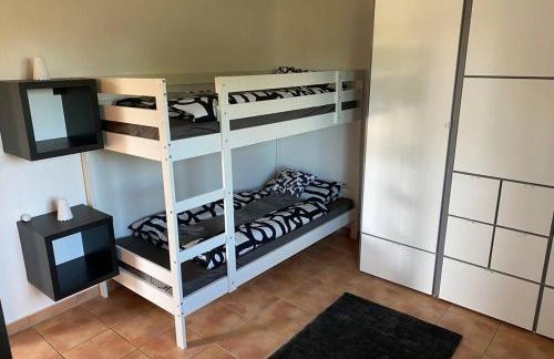 Das Schneckenhaus - Ferienwohnung mit Pool & Seeblick - Foto 4