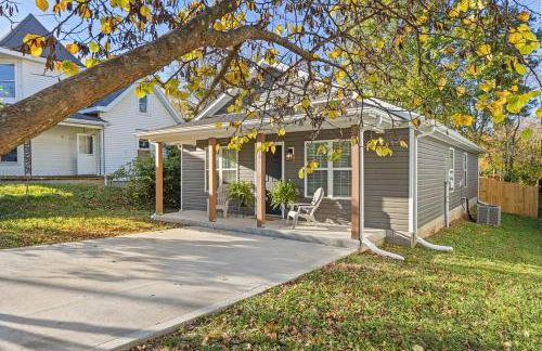 The Luxe Hot Tub Playground 12 Min to Horse Park - Foto 5