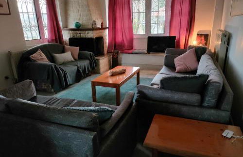 Σπίτι στο Τείχιο με θέα Βαρδούσια και Γκιώνα - Foto 3