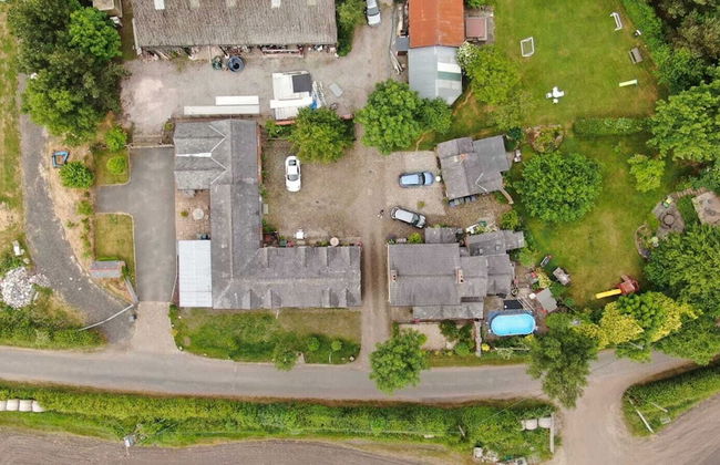 Martin Lane Farm Holiday Cottages - Photo 59