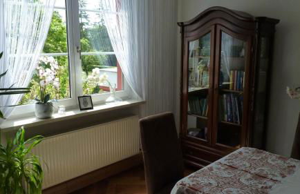 Ferienwohnung & Apartment Kunsthaus Panorama mit Balkon - Photo 6