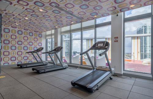 Spacious and bright in the heart of Brickell - Foto 35