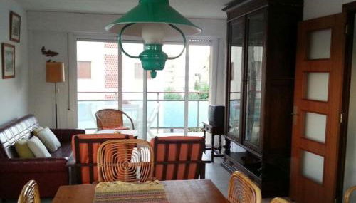 SPACIOUS FLAT WITH SEA VIEWS, FOR 8 PEOPLE WITH 3 BEDROOMS, 2 BATHROOMS and NEXT TO THE BEACH!! - Foto 3