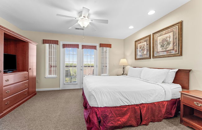 Grand Crowne Resort - Photo 31