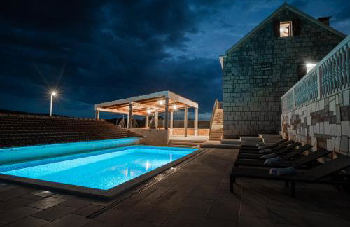 Didova kuća, Holiday home with Private pool near Rogoznica,Sleeps 9 - Foto 6