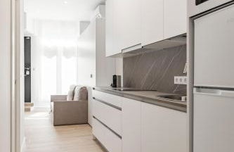 Charming Madrid Castilla - Estudios y Apartamentos Renovados - Foto 8