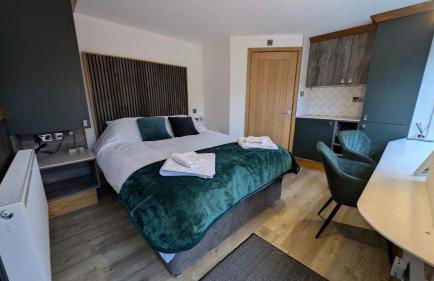 The Frankie Suite - Photo 1