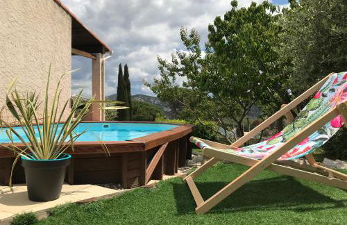 Villa Cléa, belle propriété provençale, jardin, piscine, au calme - Foto 1